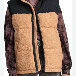 Wild Fable Vest